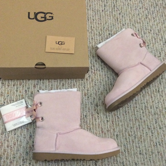 🆕 Authentic blush pink UGG bailey bow boots - Picture 2 of 8